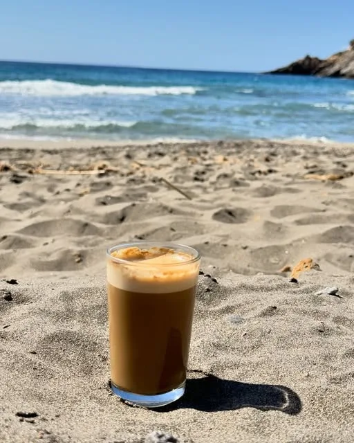 Kaffee im Sand – so fängt Urlaub an